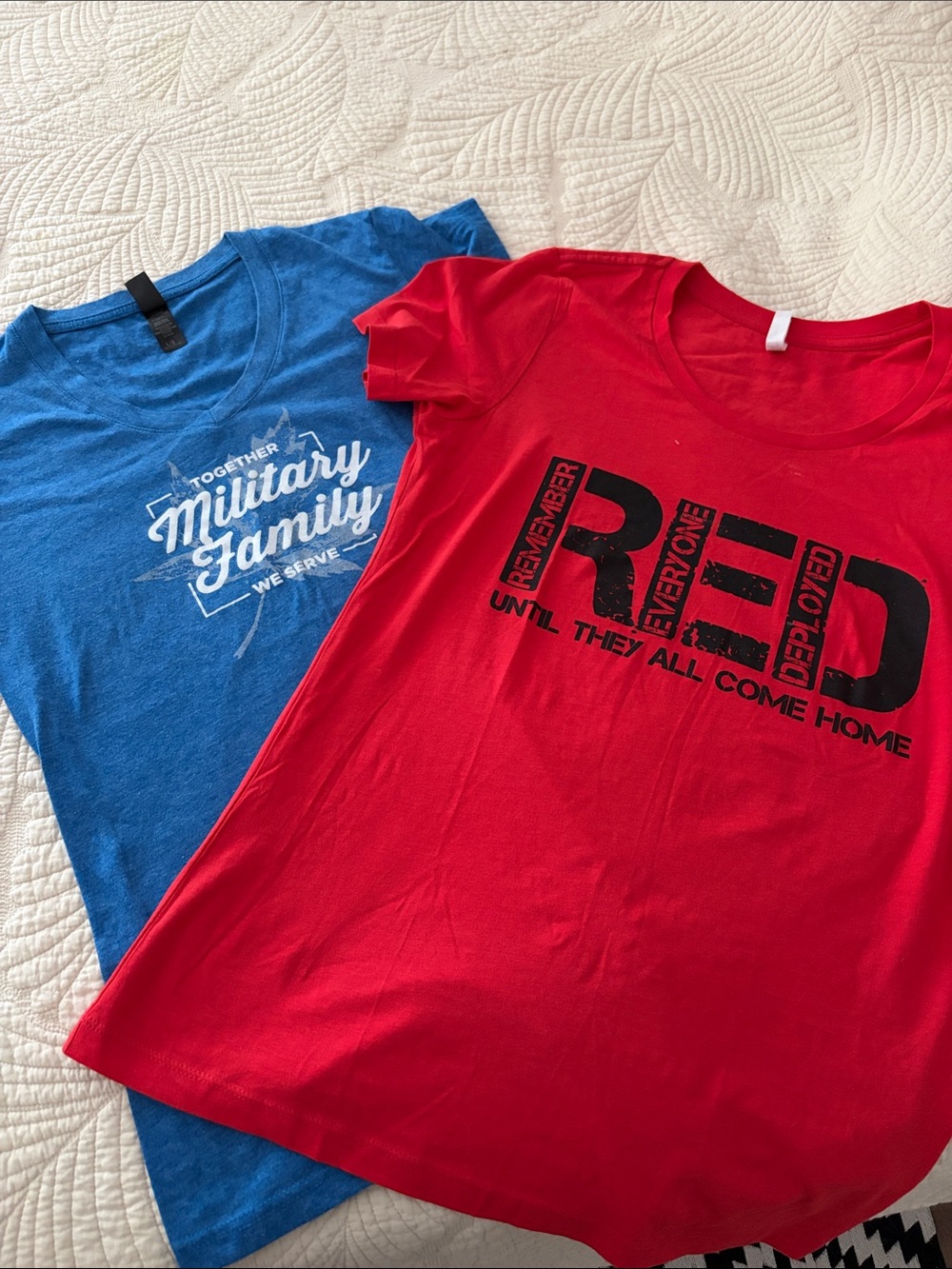 Red "Remember Everyone Deployed" Ladies T‑Shirts L